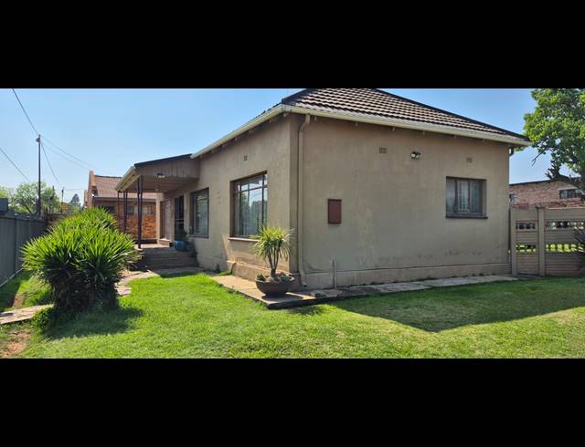 3 BEDROOM HOUSE FOR SALE IN BRAKPAN CENTRAL